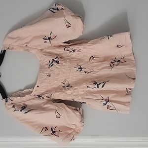 Puff sleeve top